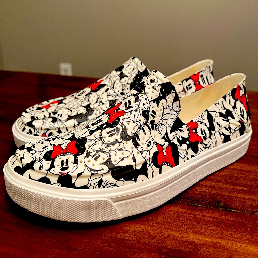 Crocs Women's CitiLane Roka Minnie Mouse Slip-On Loafer Size 9 Disney